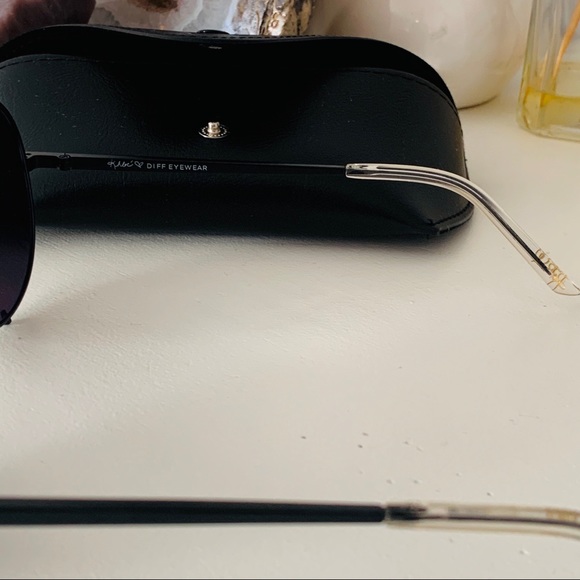 Khloe Diff Eyewear NWOT - Picture 4 of 6